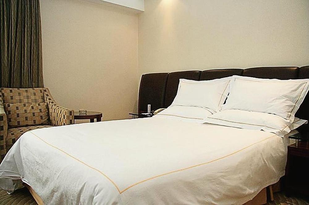 Vienna International Hotel Shanghai Hengshan Road Exterior photo