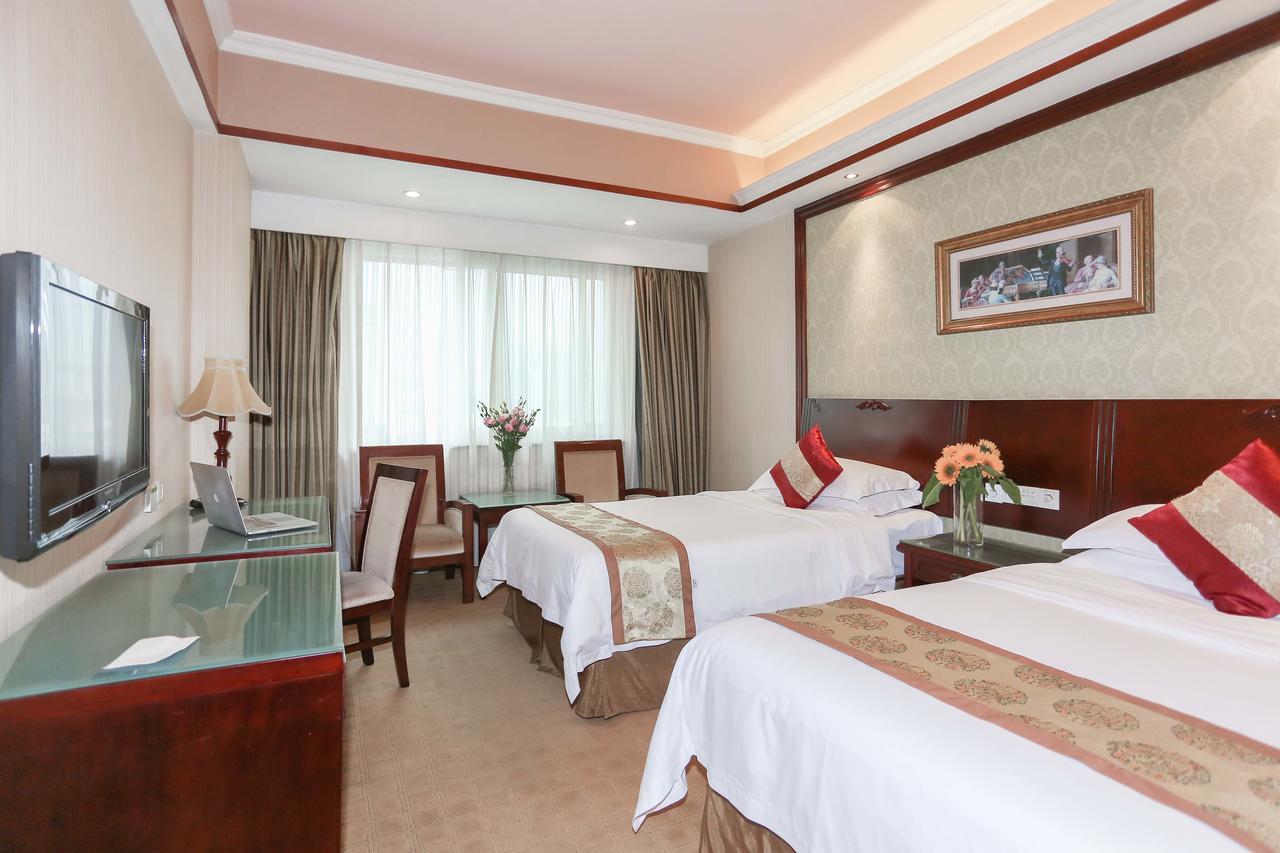 Vienna International Hotel Shanghai Hengshan Road Exterior photo