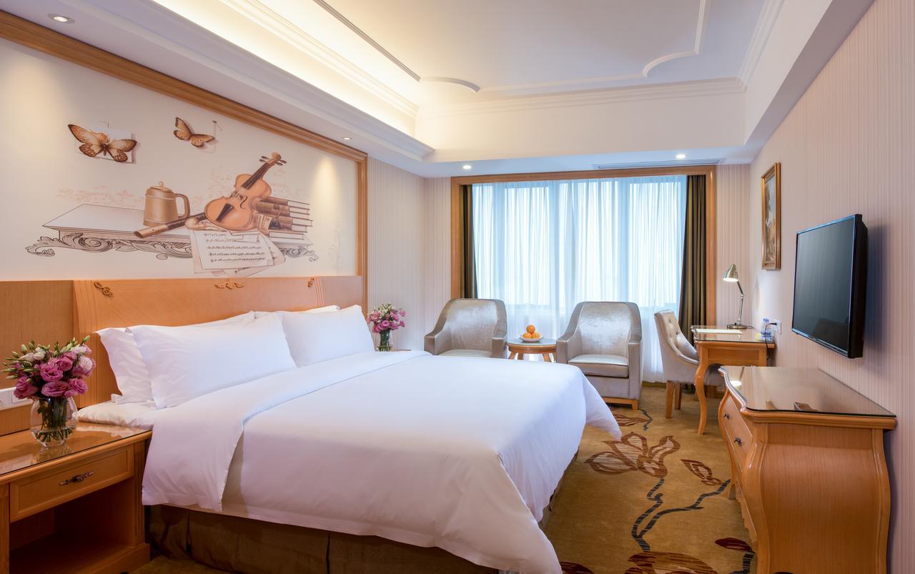 Vienna International Hotel Shanghai Hengshan Road Exterior photo