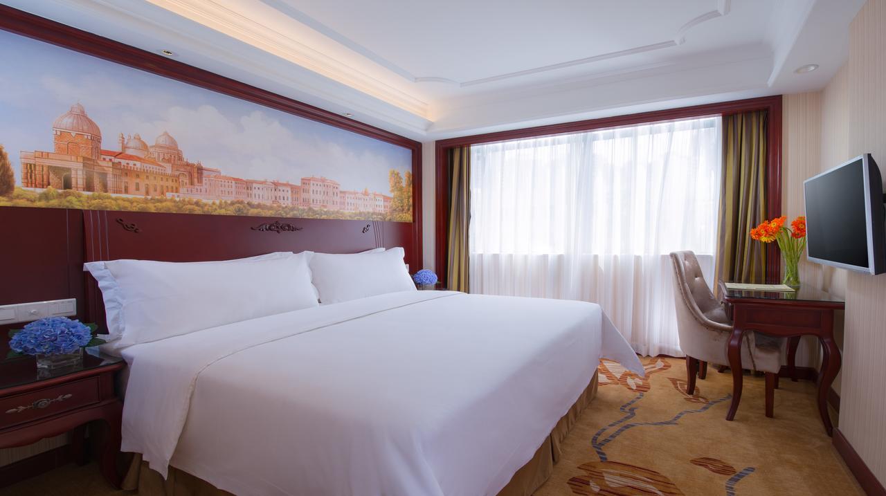 Vienna International Hotel Shanghai Hengshan Road Exterior photo