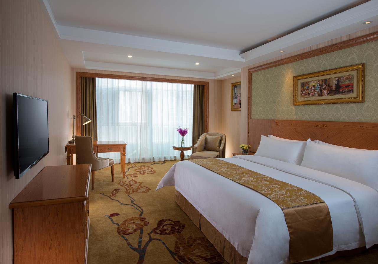 Vienna International Hotel Shanghai Hengshan Road Exterior photo